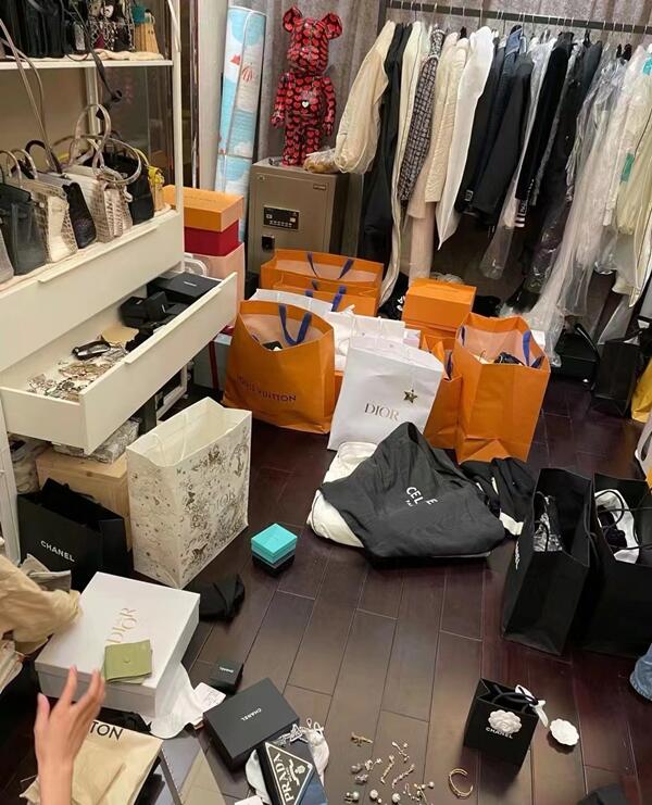镇坪县回收顶奢鞋服